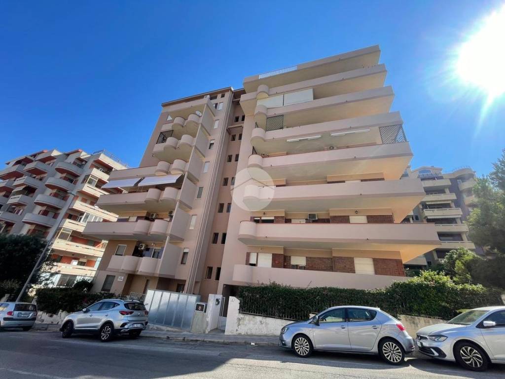appartamento in vendita a Cagliari in zona Tuvixeddu/Tuvumannu