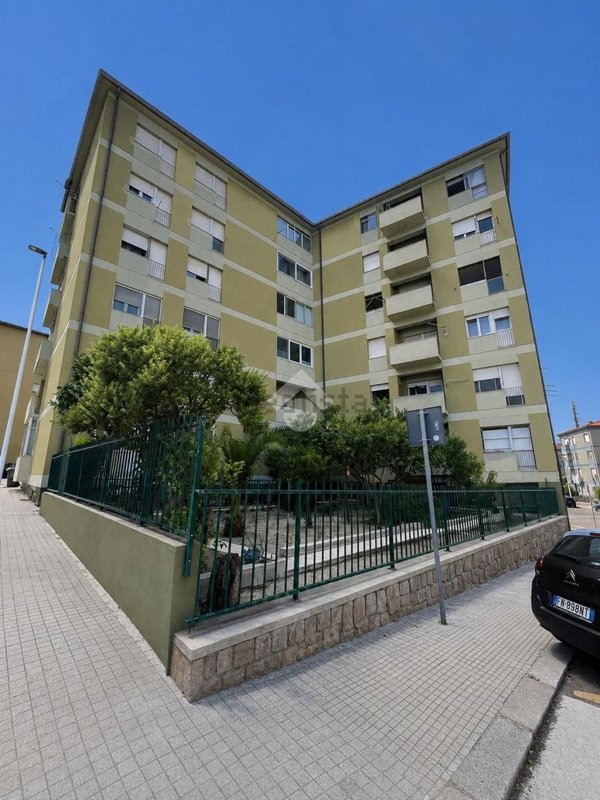 appartamento in vendita a Cagliari in zona Fonsarda / zona Giudici