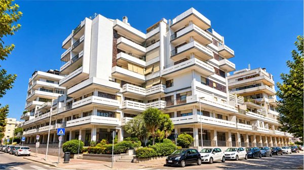 appartamento in vendita a Cagliari in zona Genneruxi