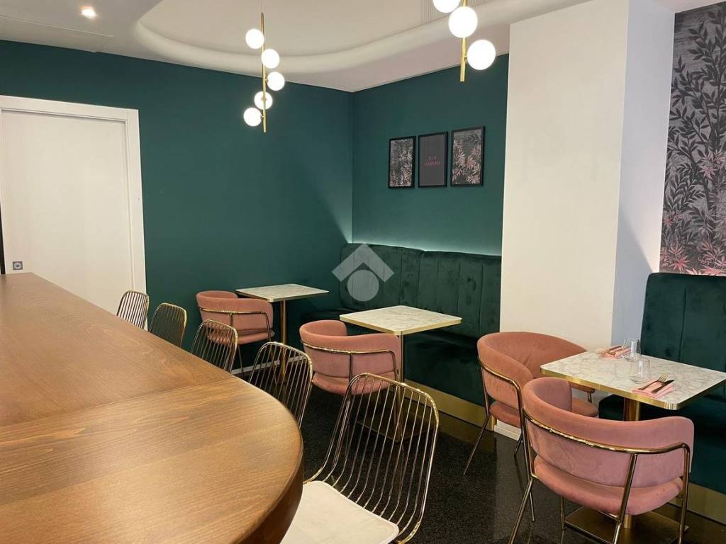 negozio in vendita a Cagliari in zona Stampace/Punici