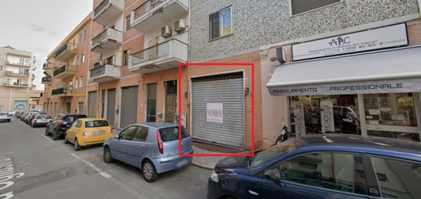 negozio in vendita a Cagliari in zona Is Mirrionis/San Michele