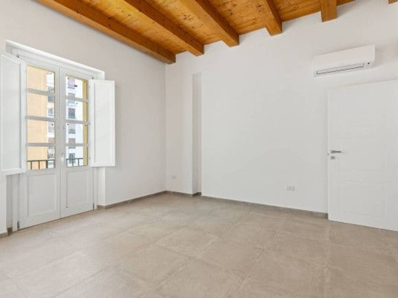 appartamento in vendita a Cagliari in zona Stampace/Punici