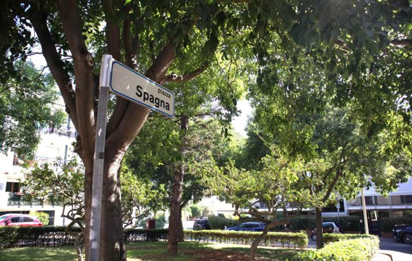 appartamento in vendita a Cagliari in zona Genneruxi