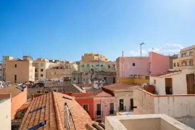 casa indipendente in vendita a Cagliari in zona Villanova