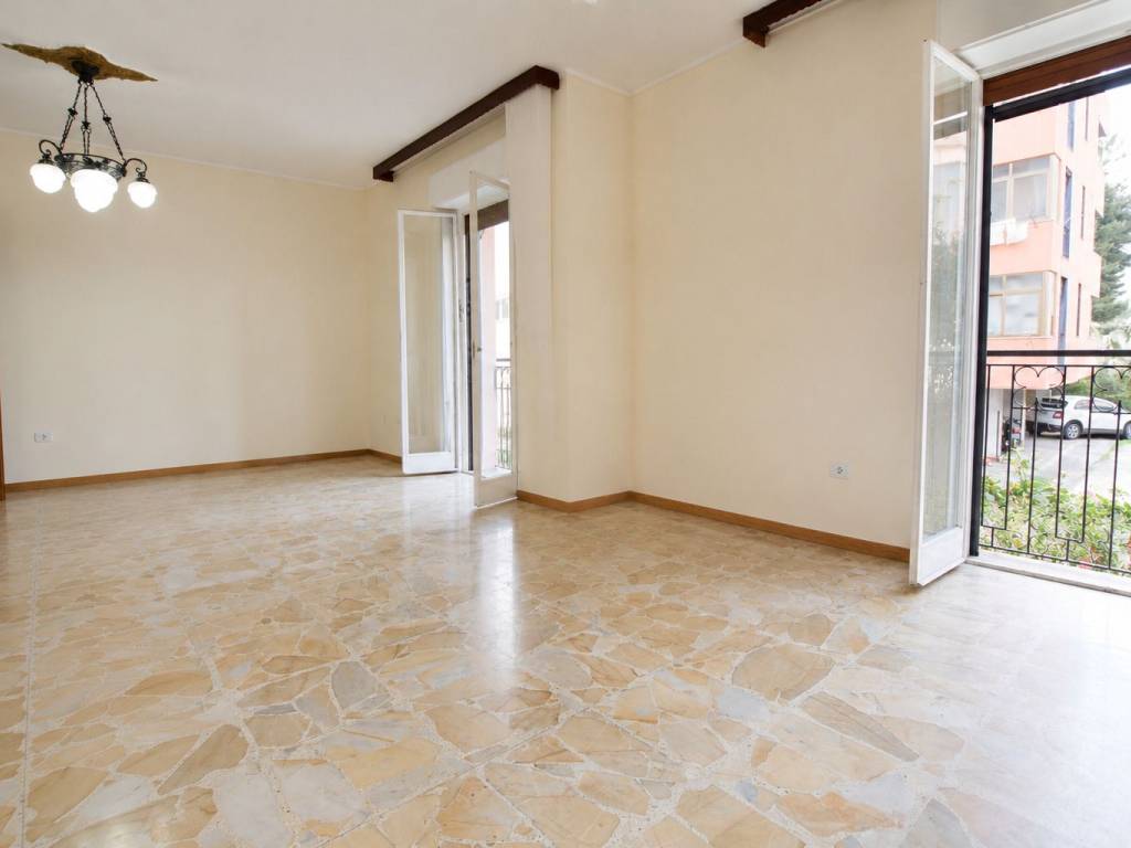 appartamento in vendita a Cagliari in zona Quartiere del Sole / La Palma