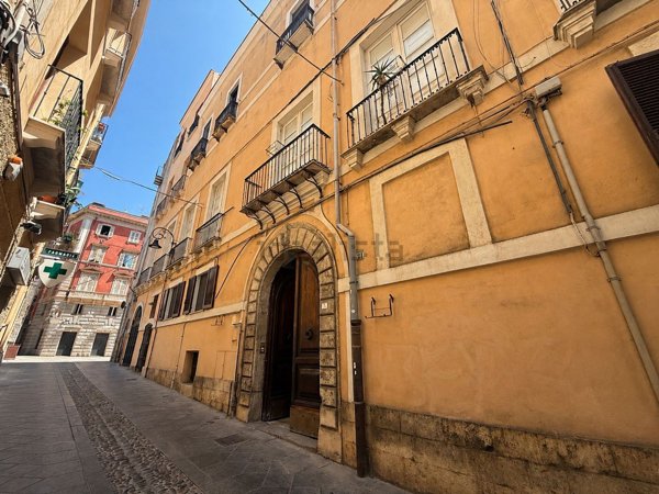 appartamento in vendita a Cagliari in zona Castello