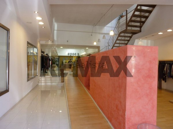 locale commerciale in vendita a Cagliari in zona Sant'Avendrace