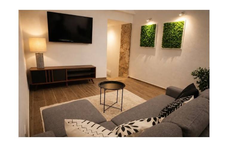 appartamento in vendita a Cagliari in zona Villanova