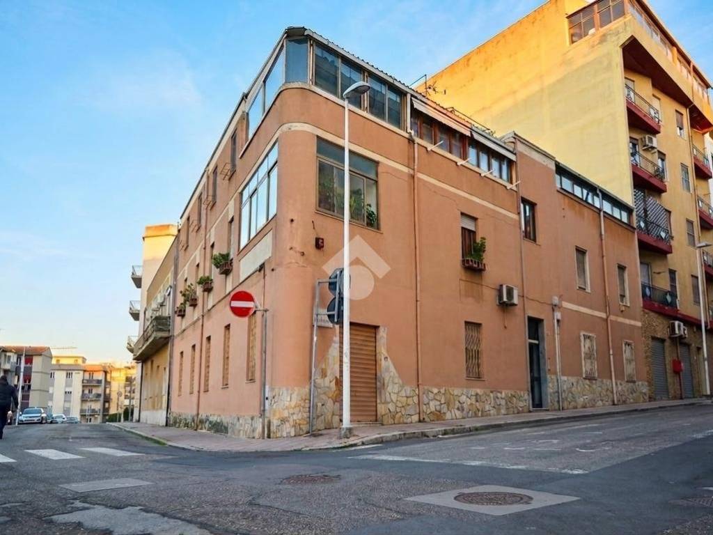 appartamento in vendita a Cagliari in zona Is Mirrionis/San Michele