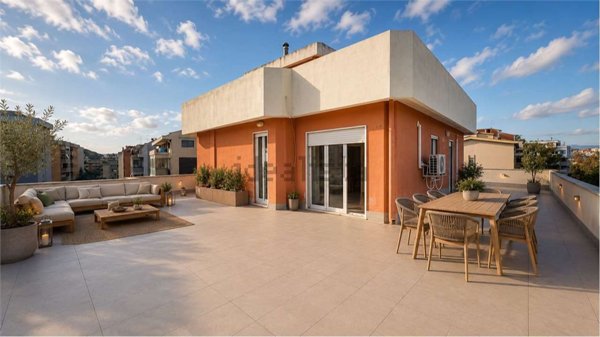 appartamento in vendita a Cagliari in zona Quartiere del Sole / La Palma