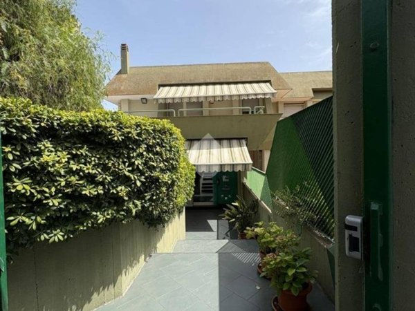 casa indipendente in vendita a Cagliari in zona Is Mirrionis/San Michele