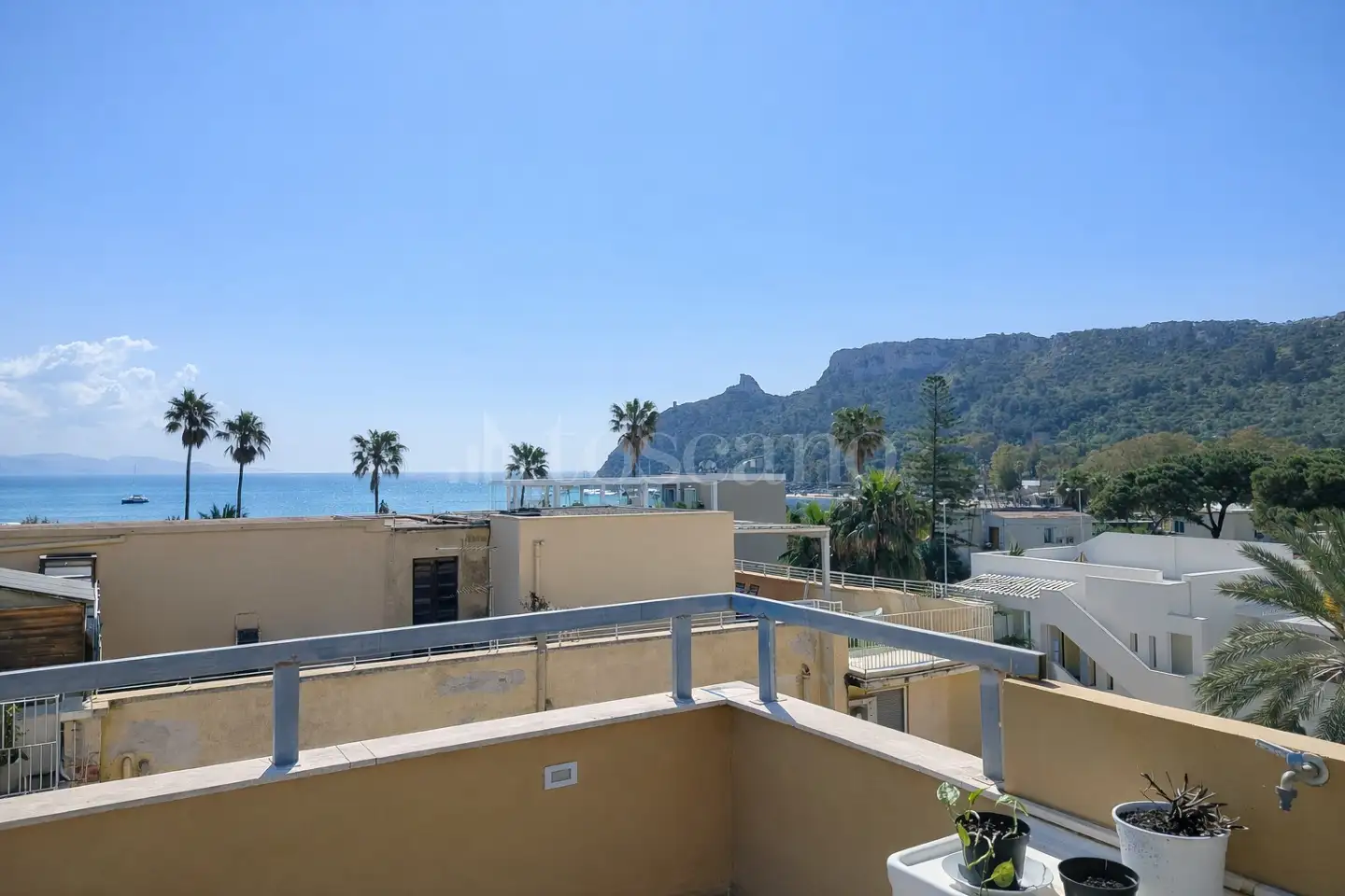 appartamento in vendita a Cagliari in zona Poetto/Marina Piccola