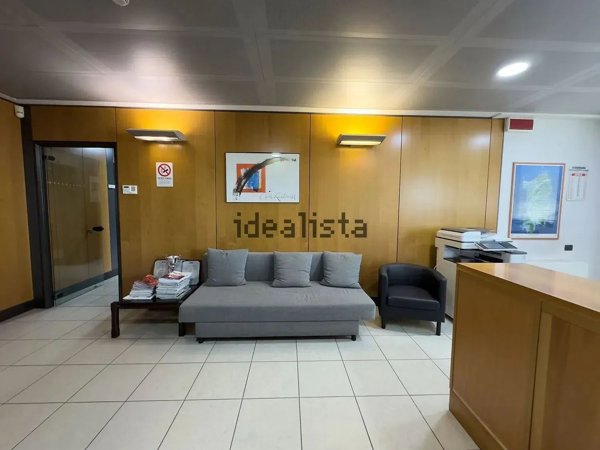 ufficio in vendita a Cagliari in zona Sant'Avendrace