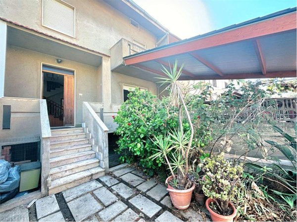 casa indipendente in vendita a Cagliari in zona Pirri