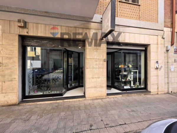 locale commerciale in vendita a Cagliari in zona San Benedetto