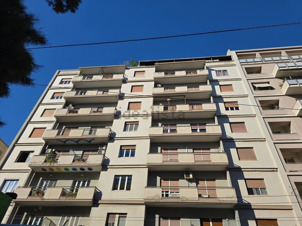 appartamento in vendita a Cagliari in zona Bonaria