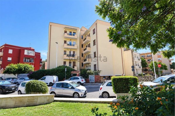 appartamento in vendita a Cagliari in zona Bonaria