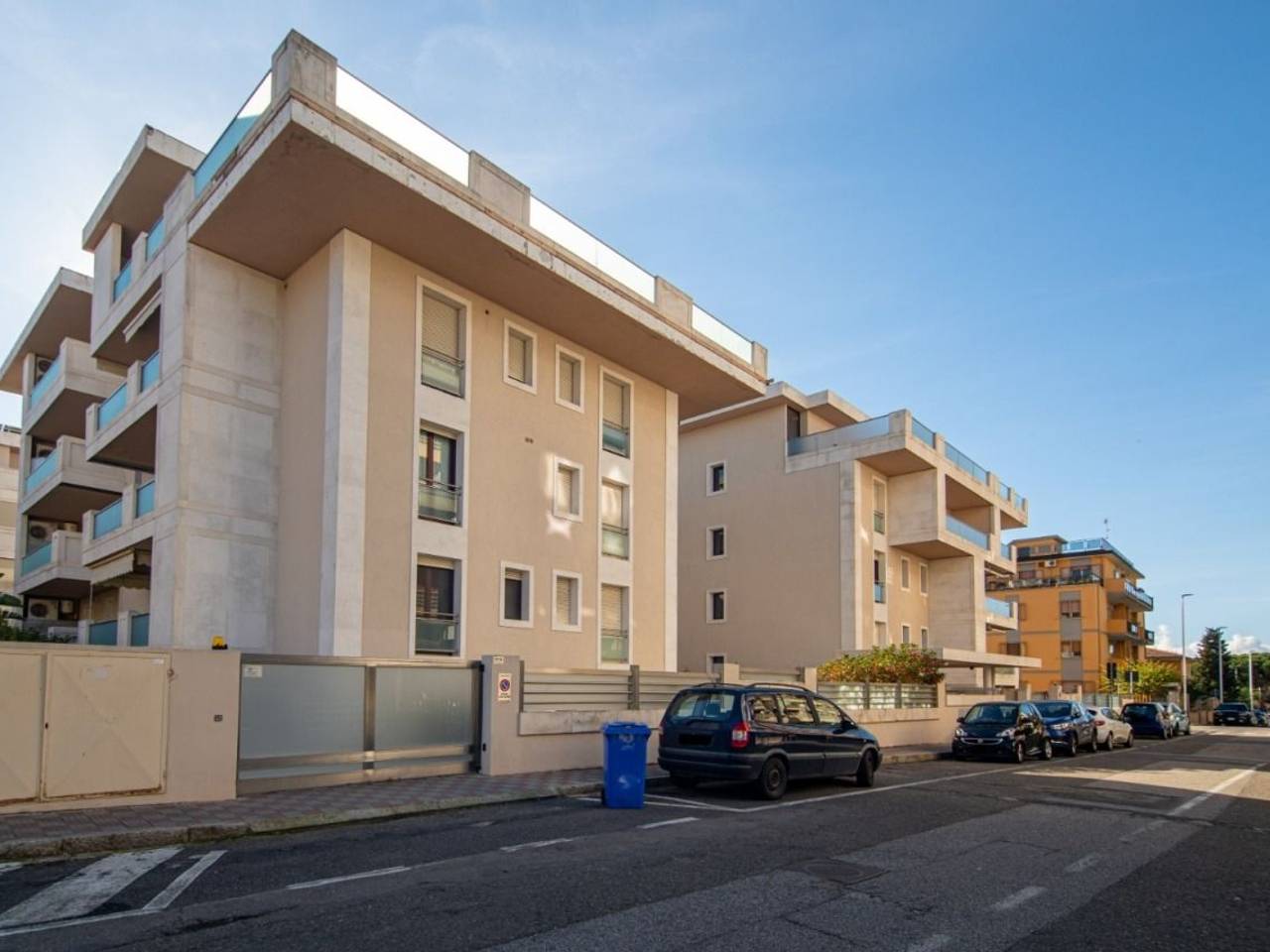 appartamento in vendita a Cagliari in zona Villanova