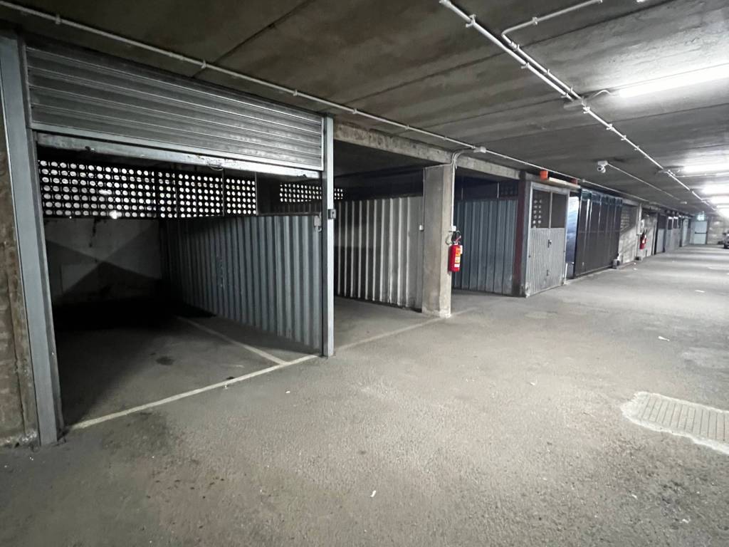 box auto in vendita a Cagliari in zona Is Mirrionis/San Michele