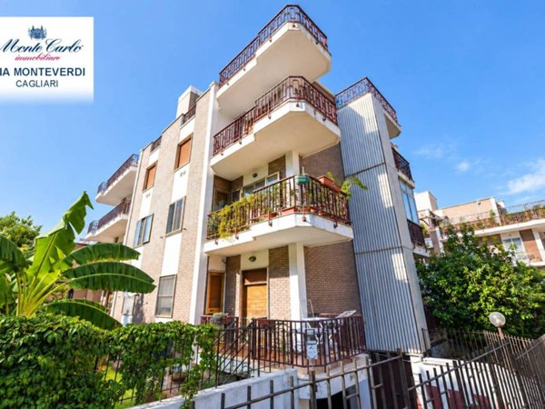 appartamento in vendita a Cagliari in zona Genneruxi