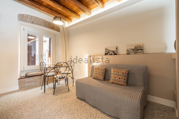 appartamento in vendita a Cagliari in zona Villanova