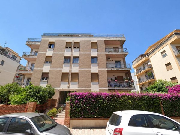 appartamento in vendita a Cagliari in zona Quartiere del Sole / La Palma