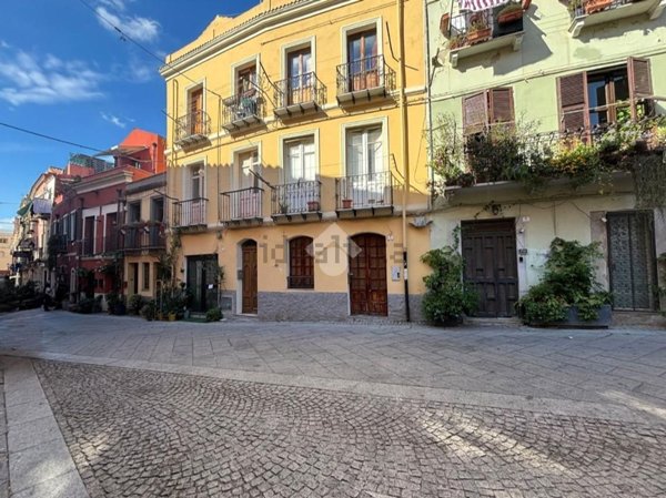 appartamento in vendita a Cagliari in zona Villanova