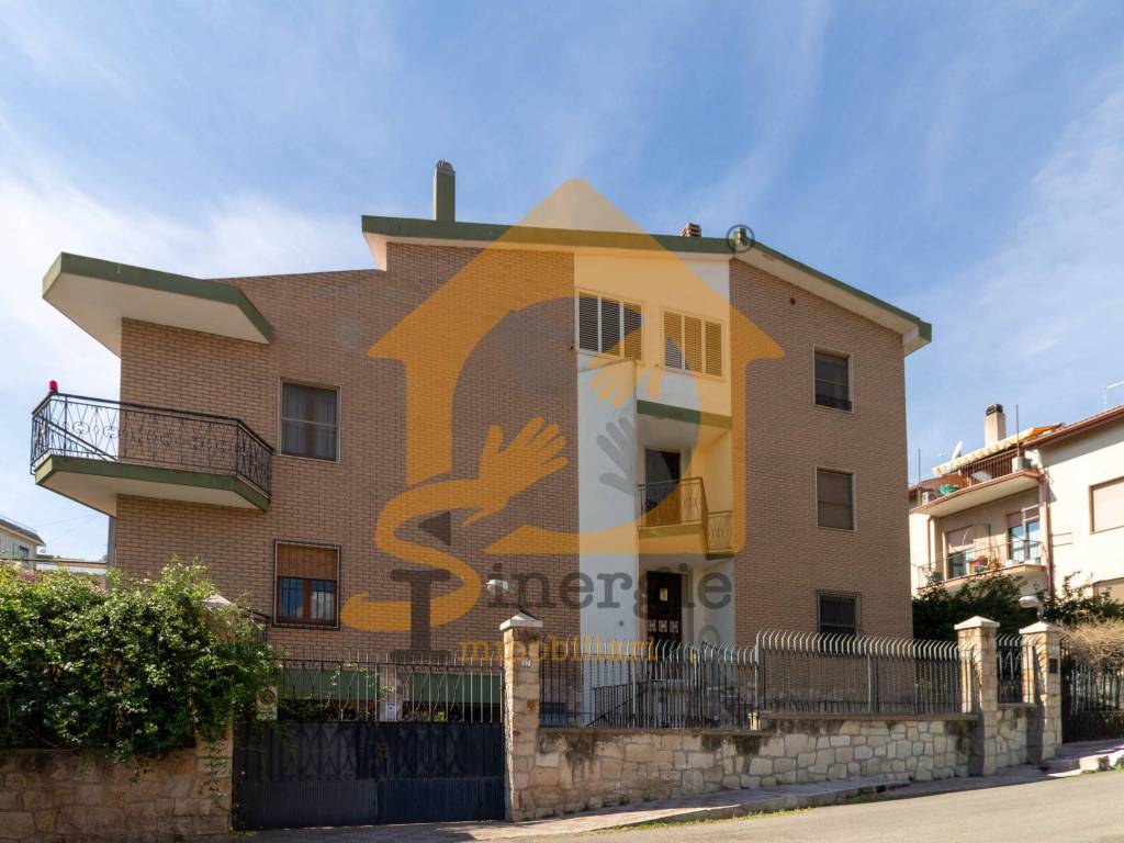 casa indipendente in vendita a Cagliari in zona San Benedetto