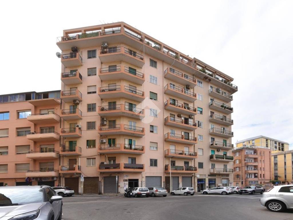 appartamento in vendita a Cagliari in zona San Benedetto