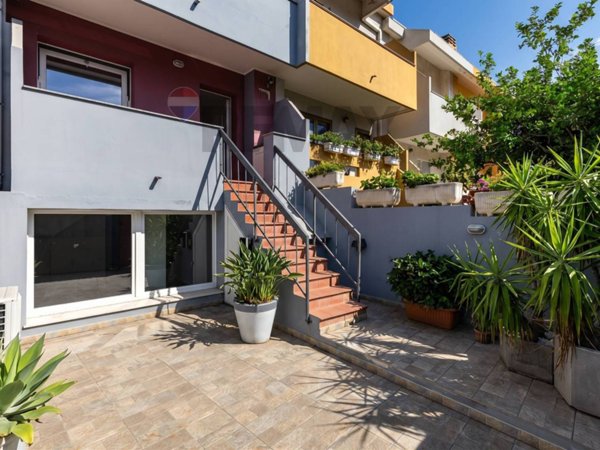casa indipendente in vendita a Cagliari in zona Monreale