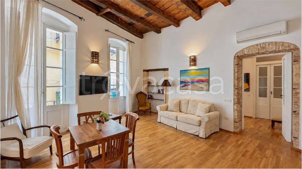 appartamento in vendita a Cagliari in zona Castello