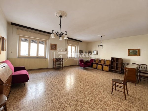 appartamento in vendita a Cagliari in zona Villanova
