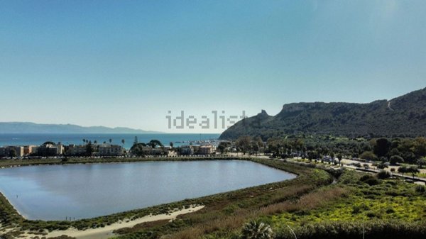 appartamento in vendita a Cagliari in zona Quartiere del Sole / La Palma