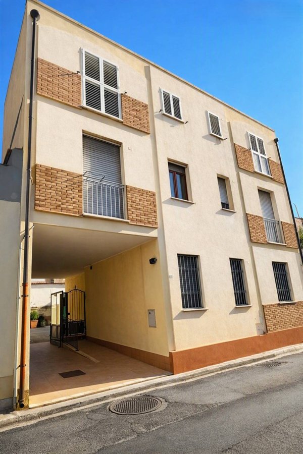 appartamento in vendita a Cagliari in zona Pirri