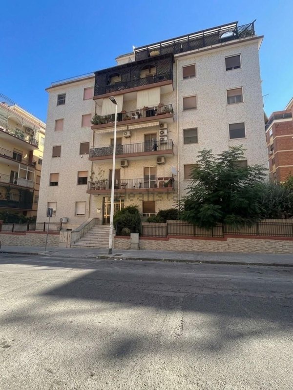 appartamento in vendita a Cagliari in zona Monte Urpinu