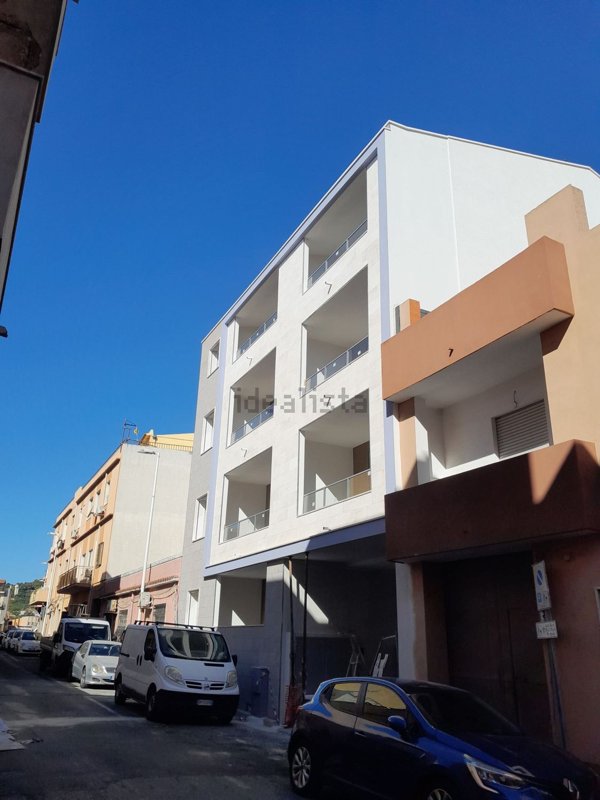 appartamento in vendita a Cagliari in zona Pirri
