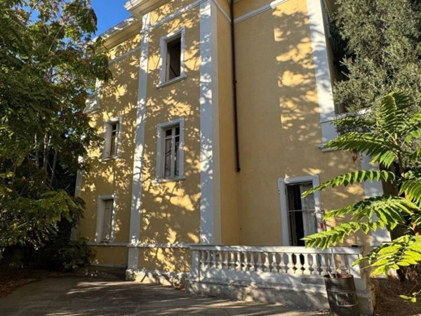 casa indipendente in vendita a Cagliari in zona Is Mirrionis/San Michele