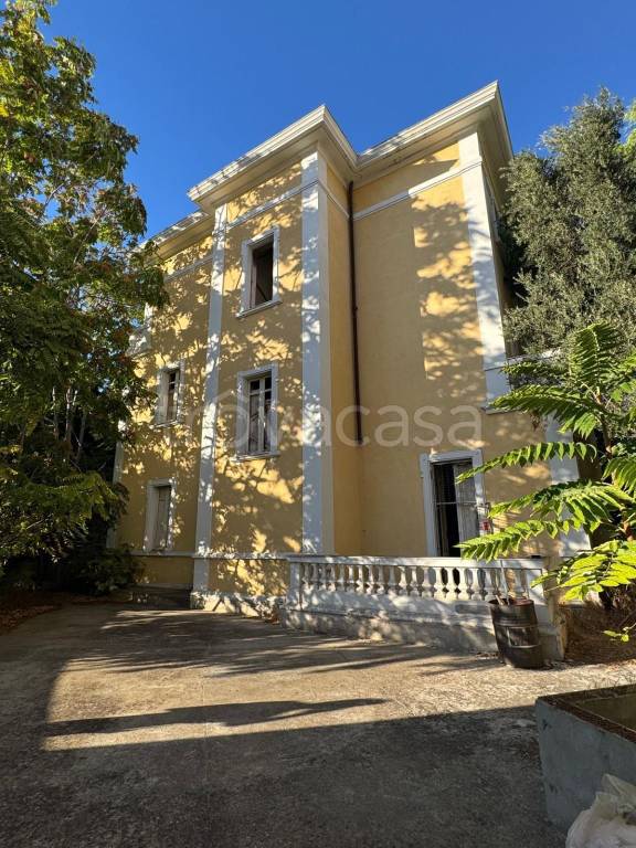 casa indipendente in vendita a Cagliari in zona Stampace/Punici