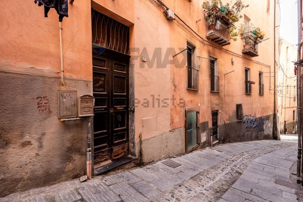 appartamento in vendita a Cagliari in zona Castello