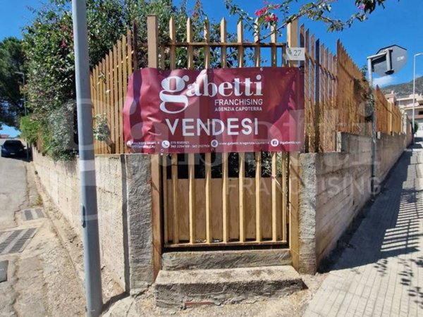 casa indipendente in vendita a Capoterra