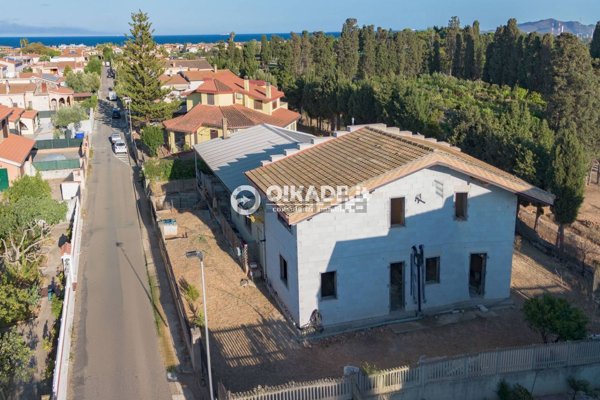 casa semindipendente in vendita a Capoterra in zona Su Spantu