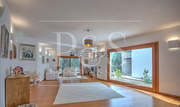 casa indipendente in vendita a Capoterra in zona Poggio dei Pini