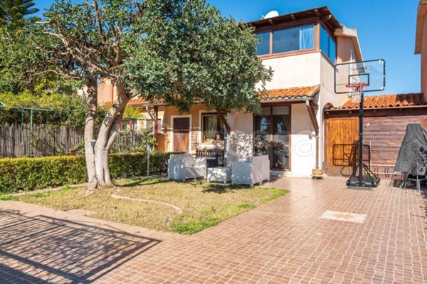 casa indipendente in vendita a Capoterra in zona La Maddalena
