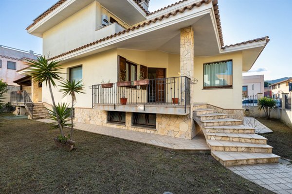 casa indipendente in vendita a Capoterra