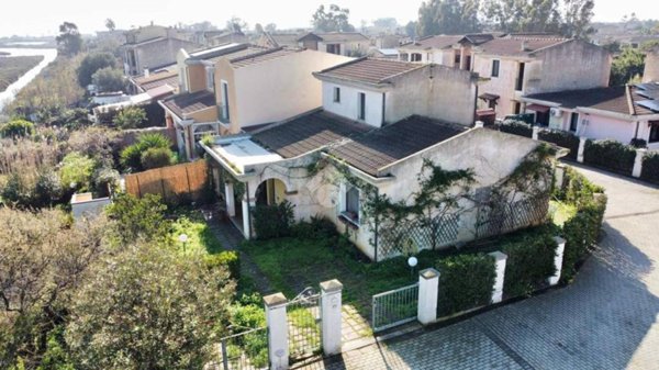 casa indipendente in vendita a Capoterra in zona La Maddalena