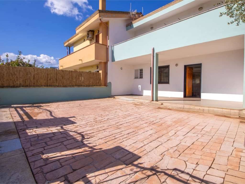 casa indipendente in vendita a Capoterra in zona Su Spantu