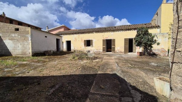 casa indipendente in vendita a Capoterra