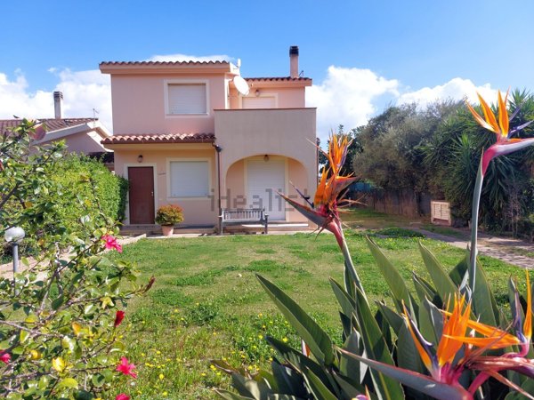 casa indipendente in vendita a Capoterra in zona La Maddalena