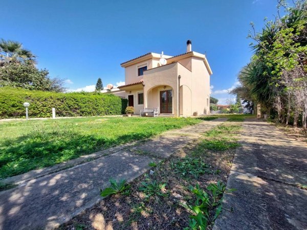 casa indipendente in vendita a Capoterra in zona La Maddalena