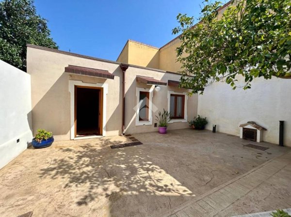 casa indipendente in vendita a Capoterra